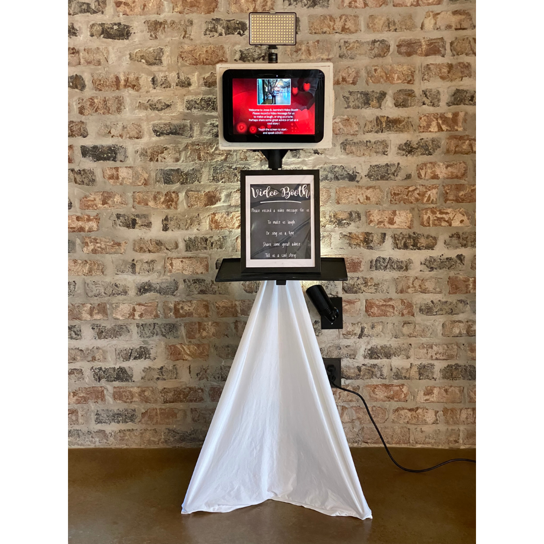 EC Ent Guest book - video booth